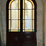 Apartamento 5 Minutes Walk To The Capital *