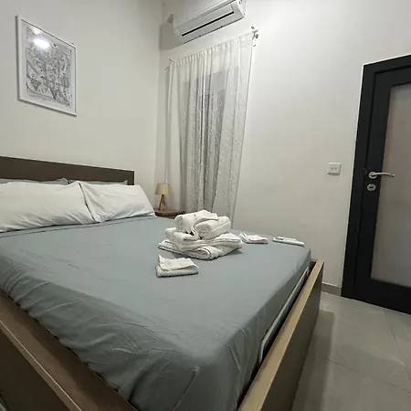 Apartment 5 Minutes Walk To The Capital